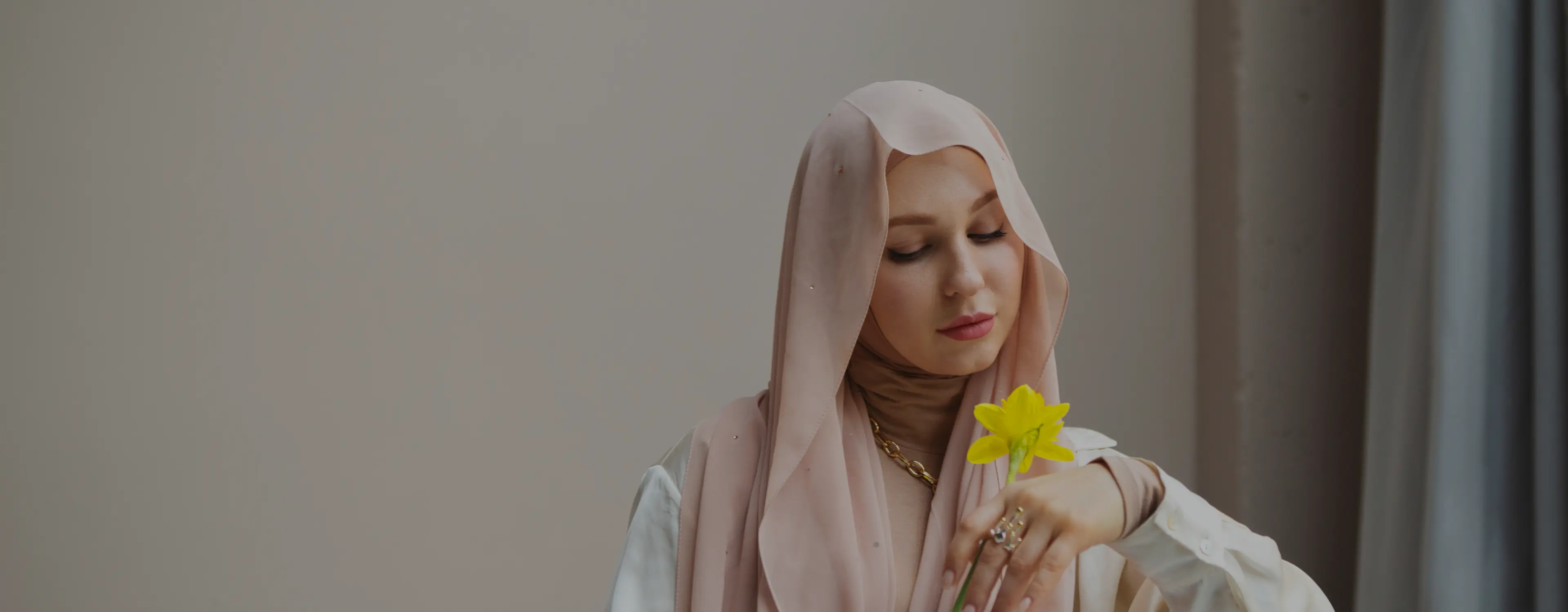 Mevsimine Göre Abaya Kumaşı Seçimi